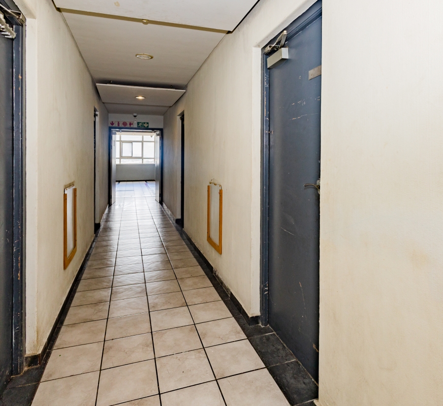 1 Bedroom Property for Sale in Townsend Estate Western Cape
